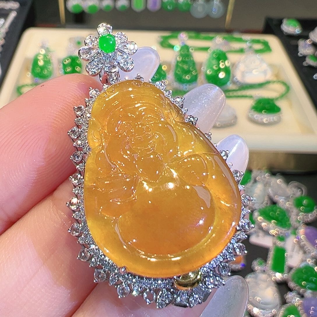 翡翠吊坠(不含链)18K金镶嵌翡翠