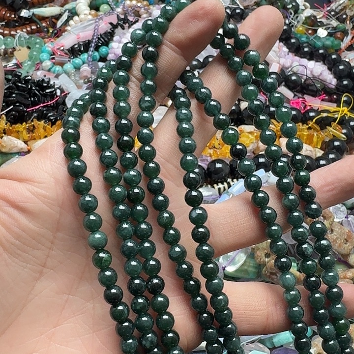 玛瑙/玉髓未镶嵌珠宝半成品一条6mm翡翠