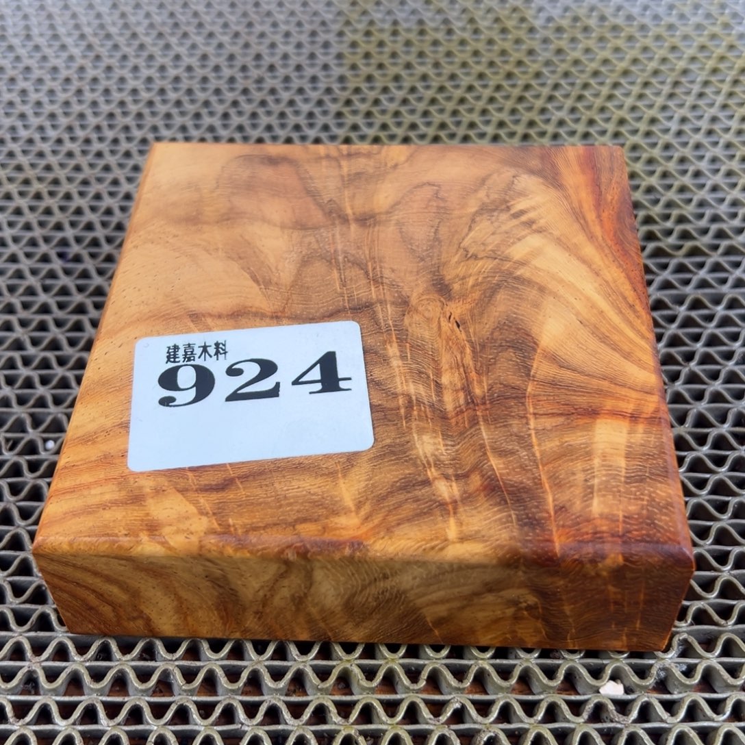 同***意木木料一物一拍木料