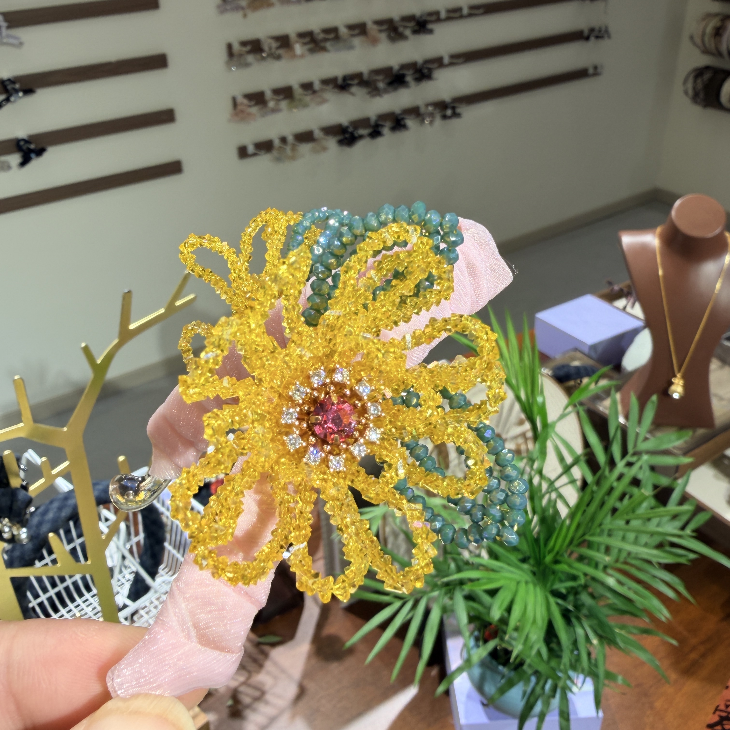 【东篱】精品水晶新款精致重工编织黄色单花时尚香蕉夹WM-1279