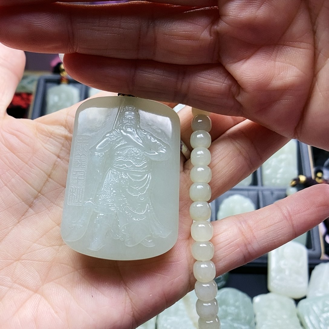 和田玉颈饰未镶嵌杨*生