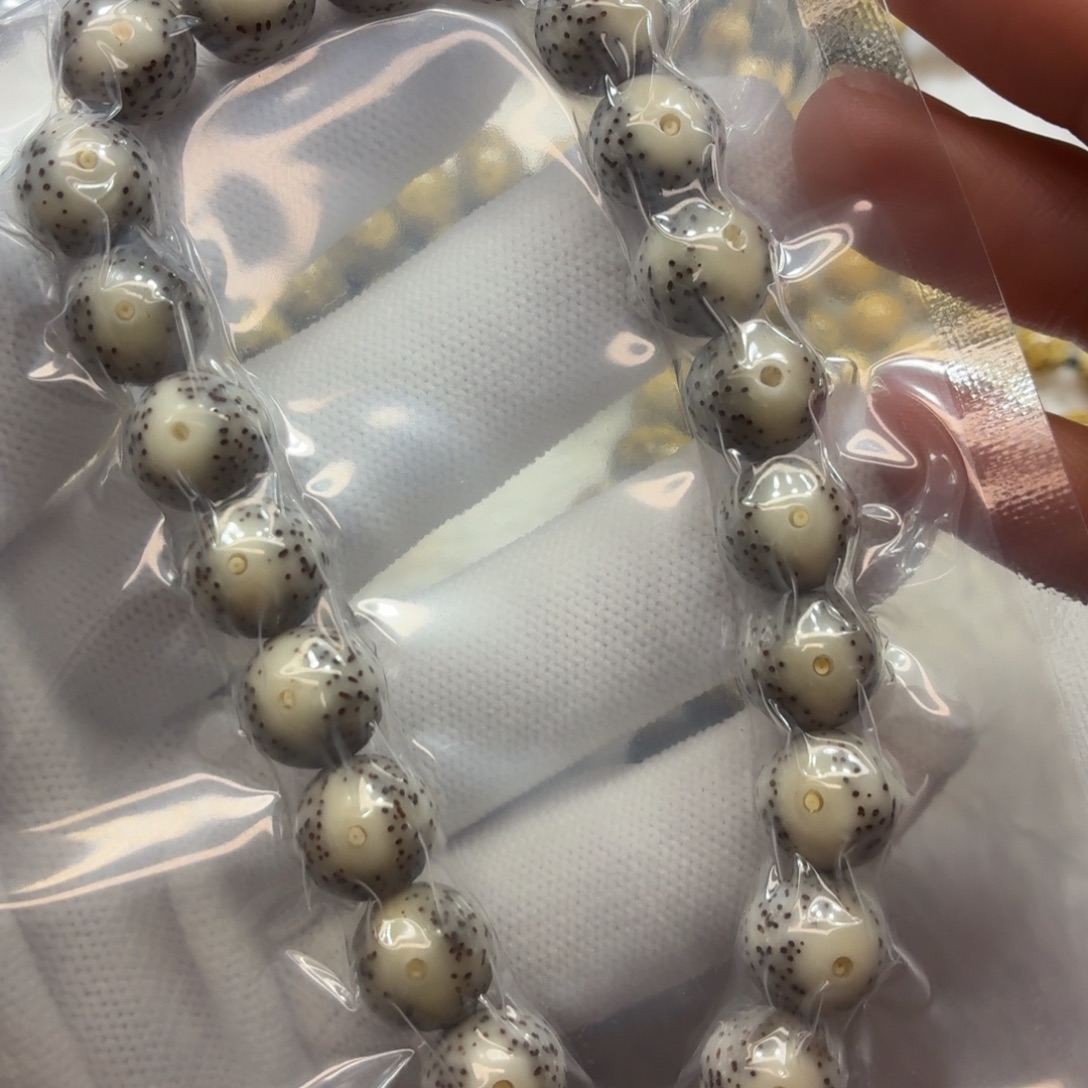星月菩提手串石玉10通体留白