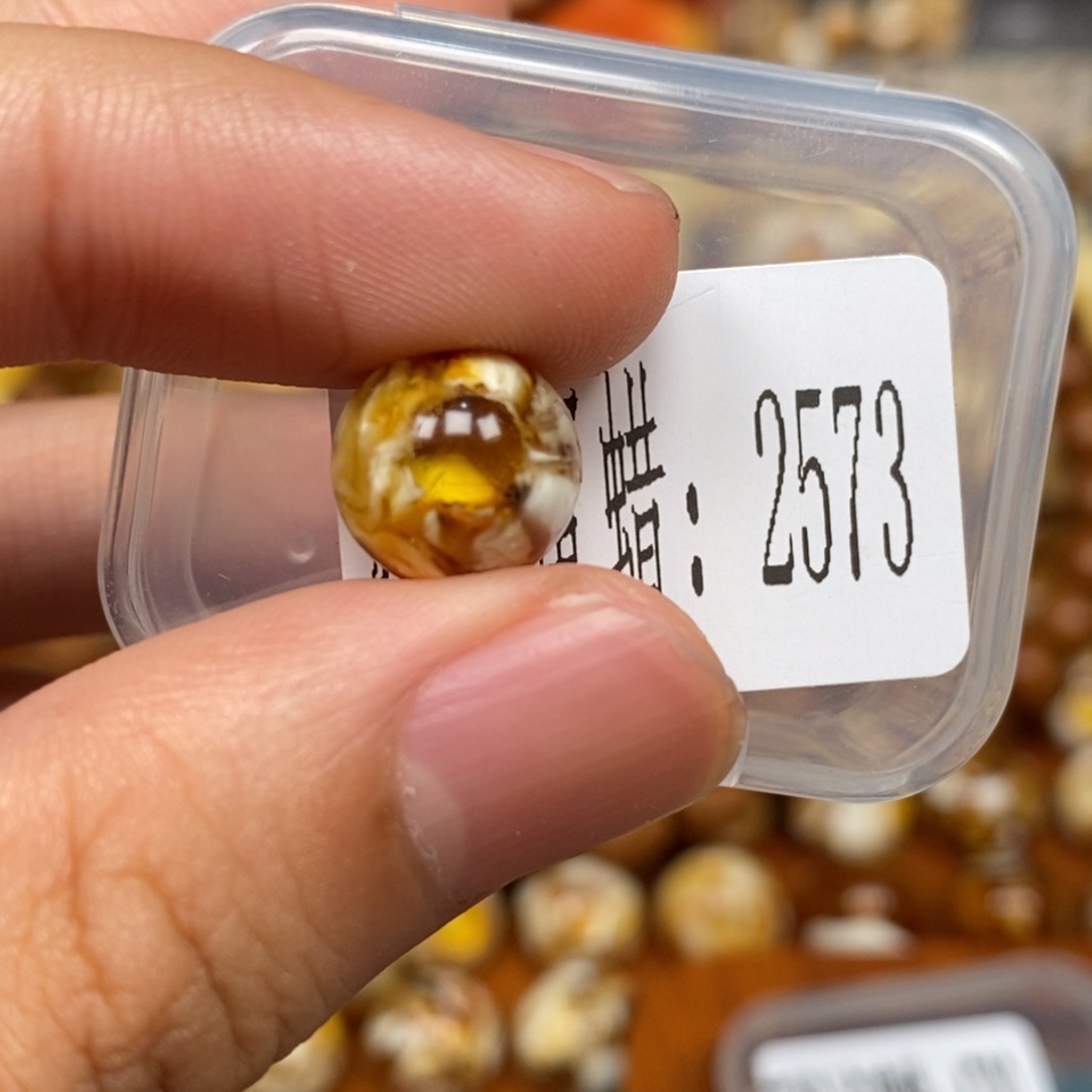 蜜蜡未镶嵌珠宝奇石2573