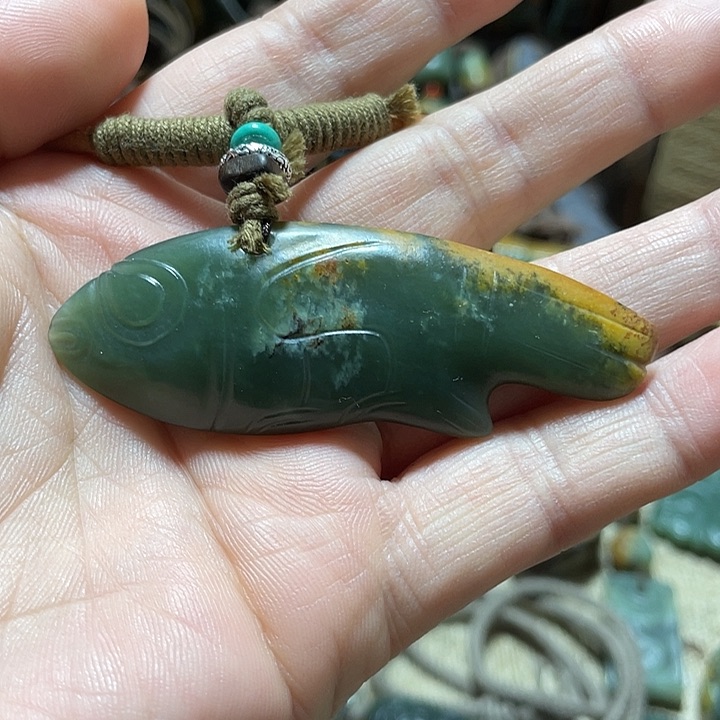 岫岩河磨玉（透闪石质玉）挂件未镶嵌