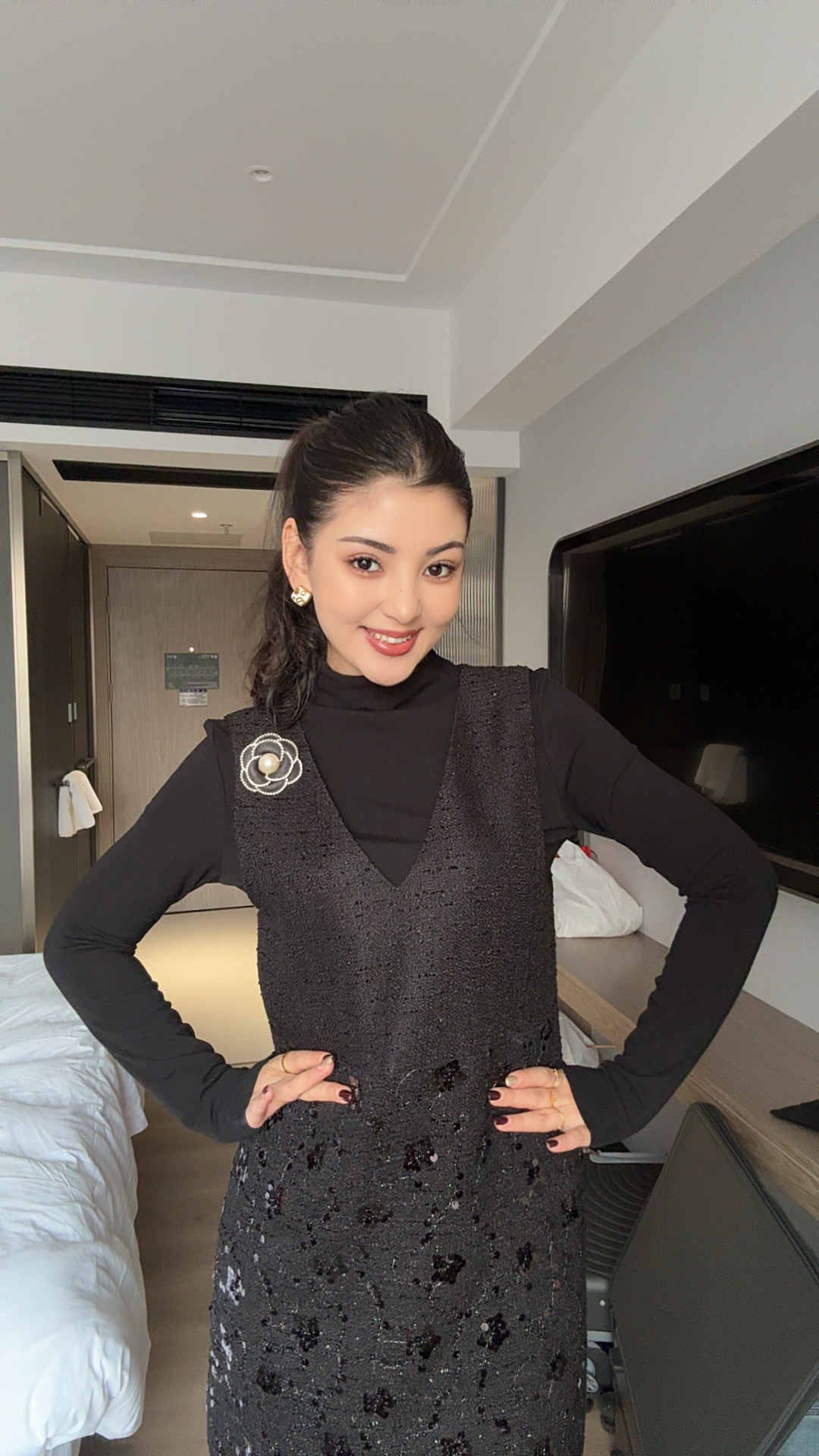 V领小香风女士显瘦两件套装时尚85166