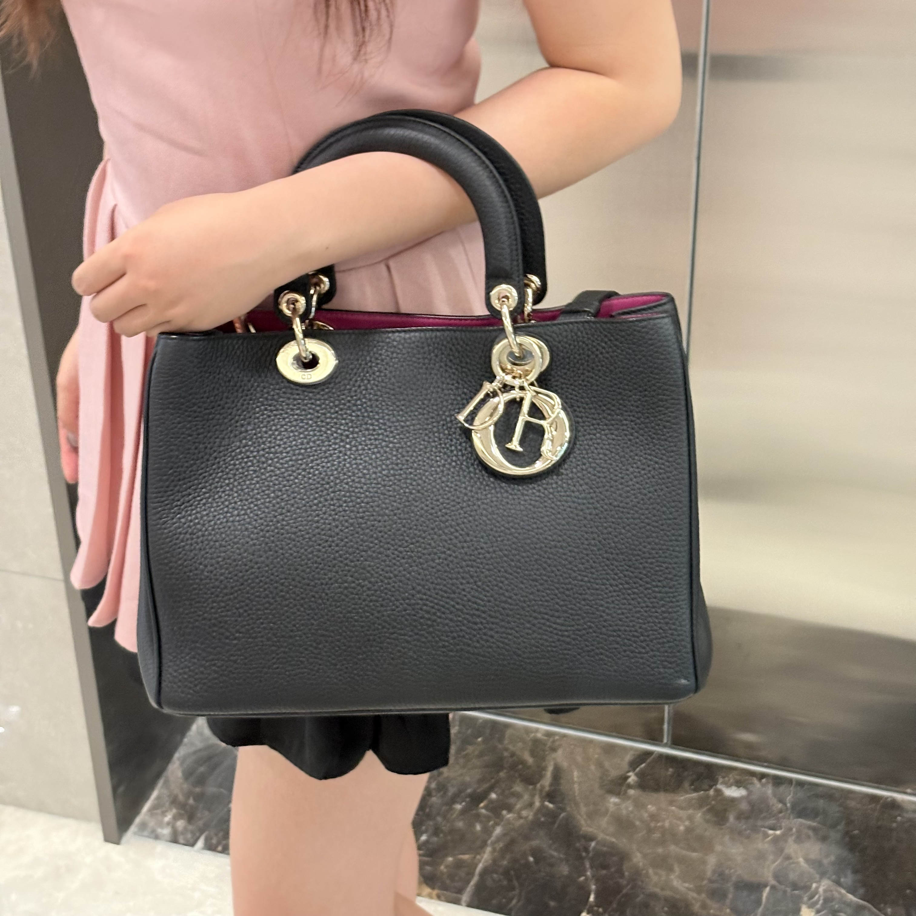 95新 DIOR/迪奥 vip黑金单肩包时尚耐用