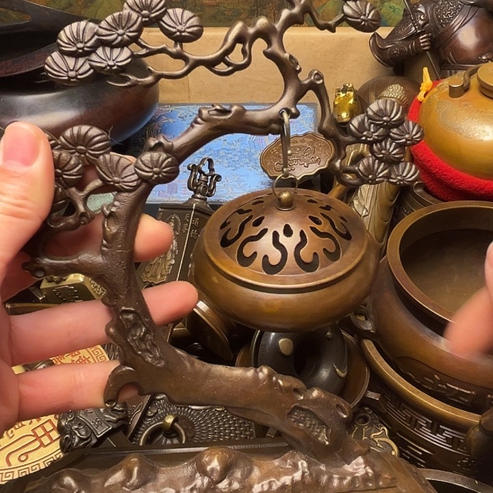 精美铜器批发档口