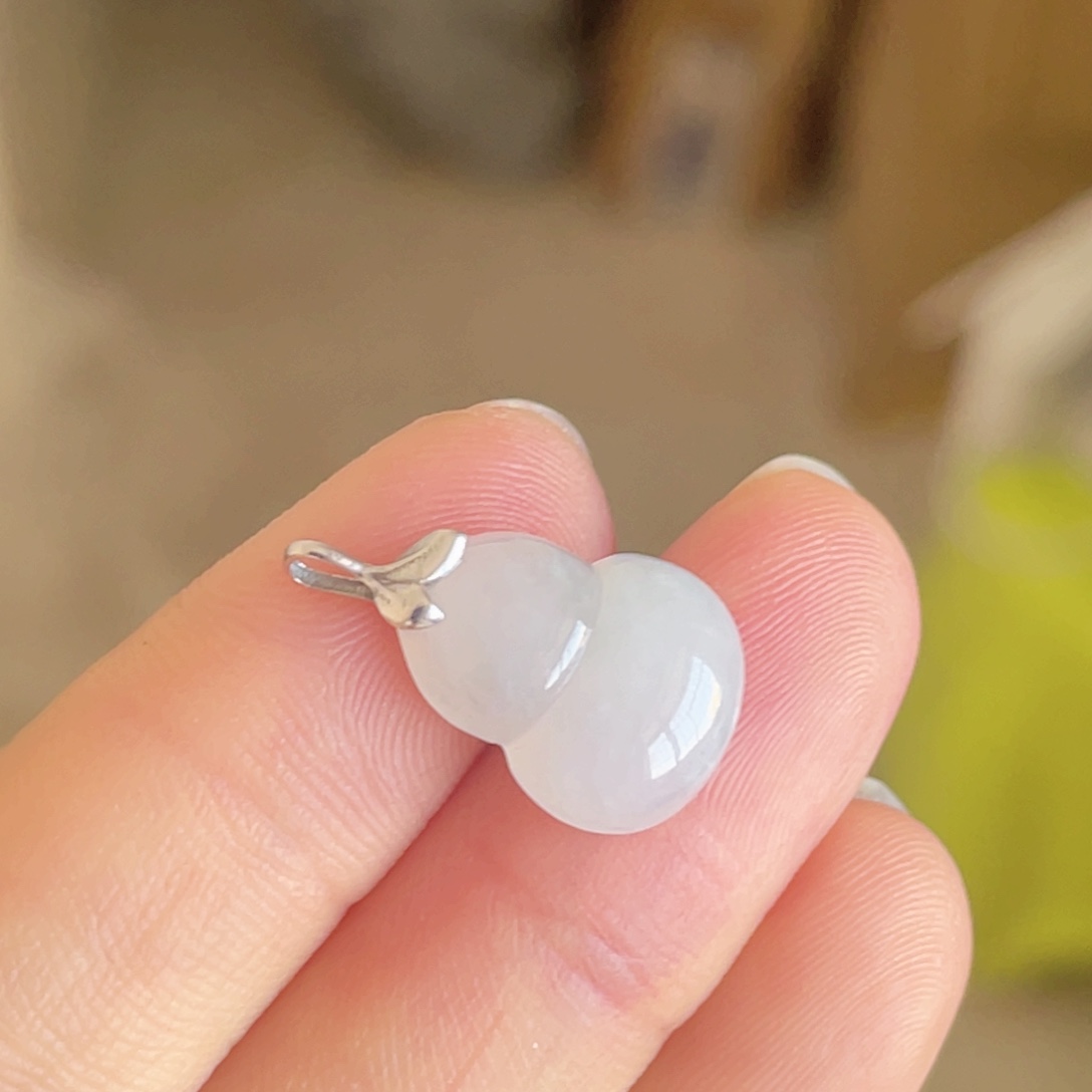 翡翠颈饰18K金镶嵌葫芦