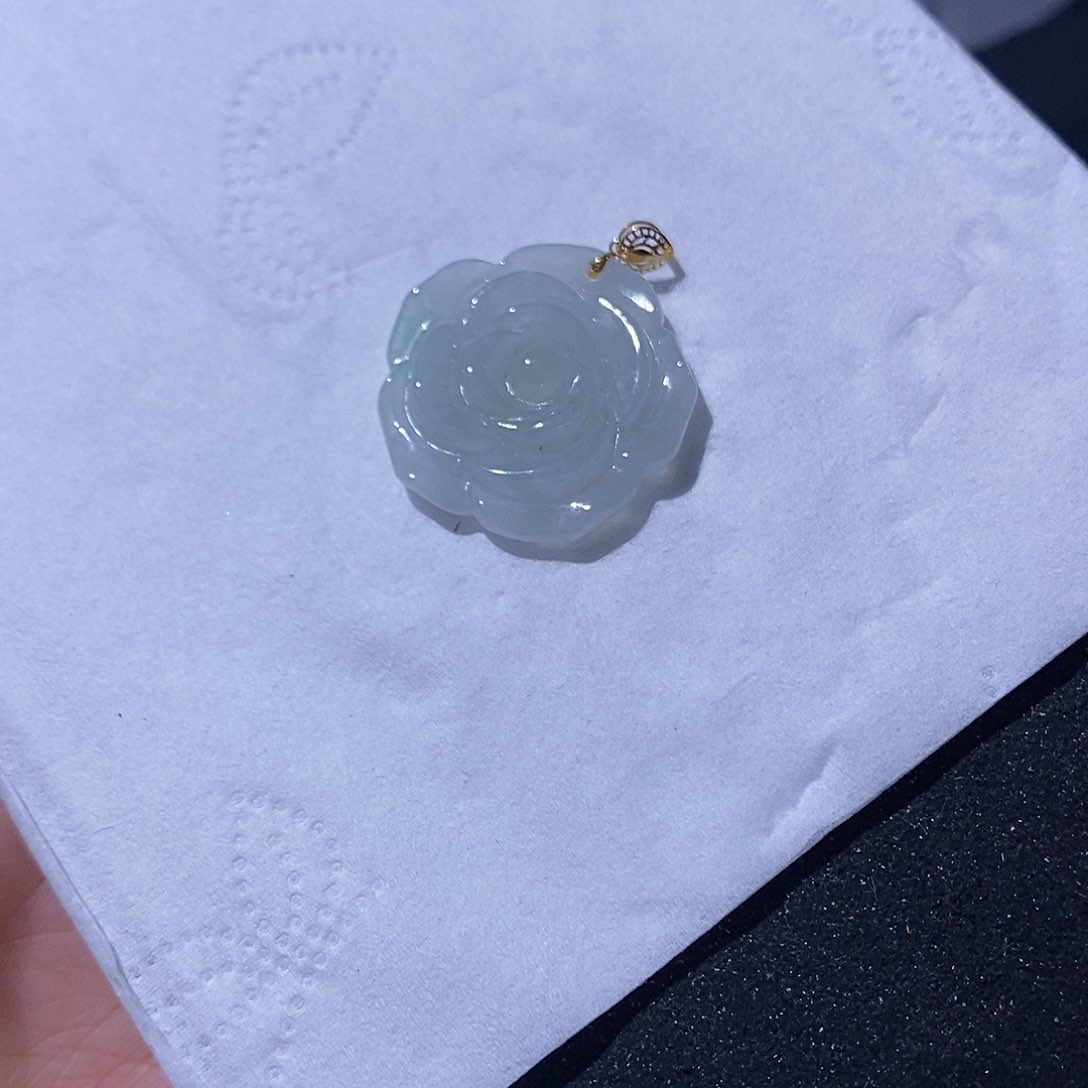 翡翠吊坠(不含链)18K金镶嵌