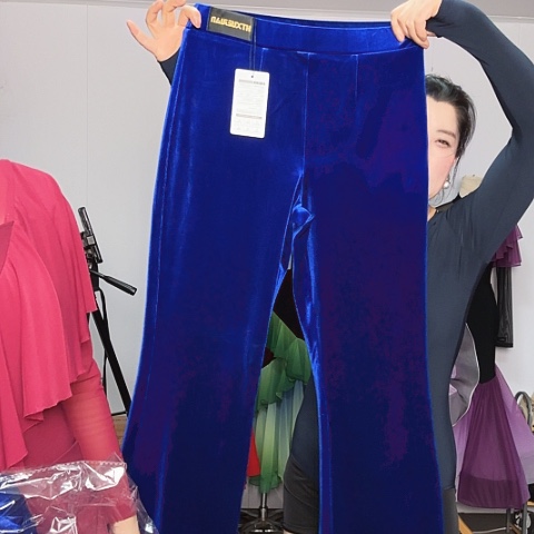 XXL。             