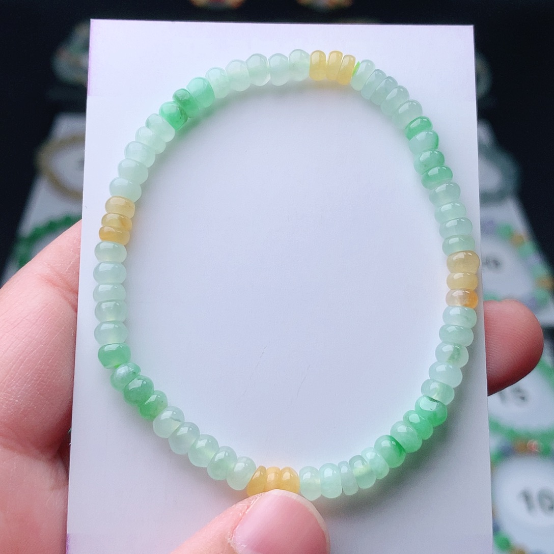 翡翠手串未镶嵌翡翠