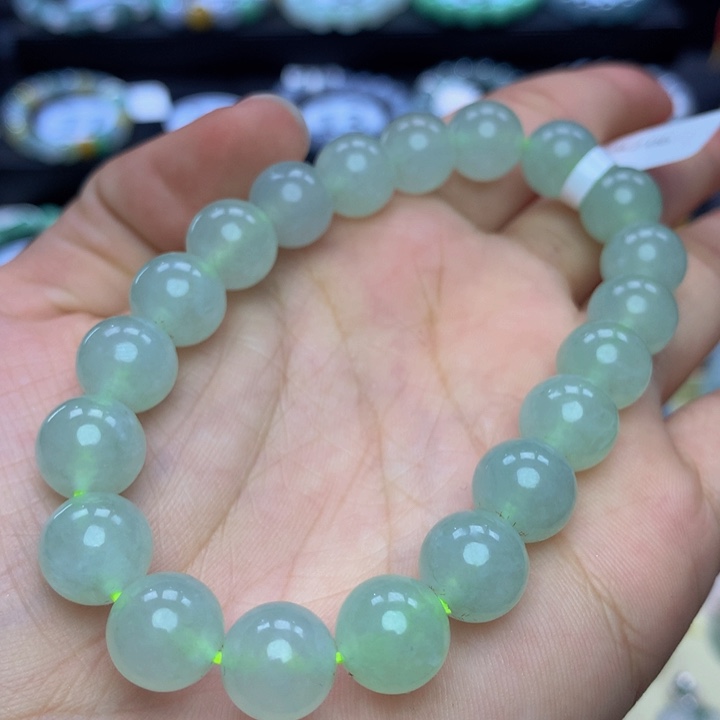 翡翠手链未镶嵌艾*希翡翠