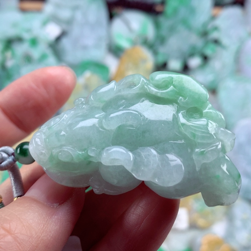 【闪购商品】翡翠吊坠(不含链)未镶嵌