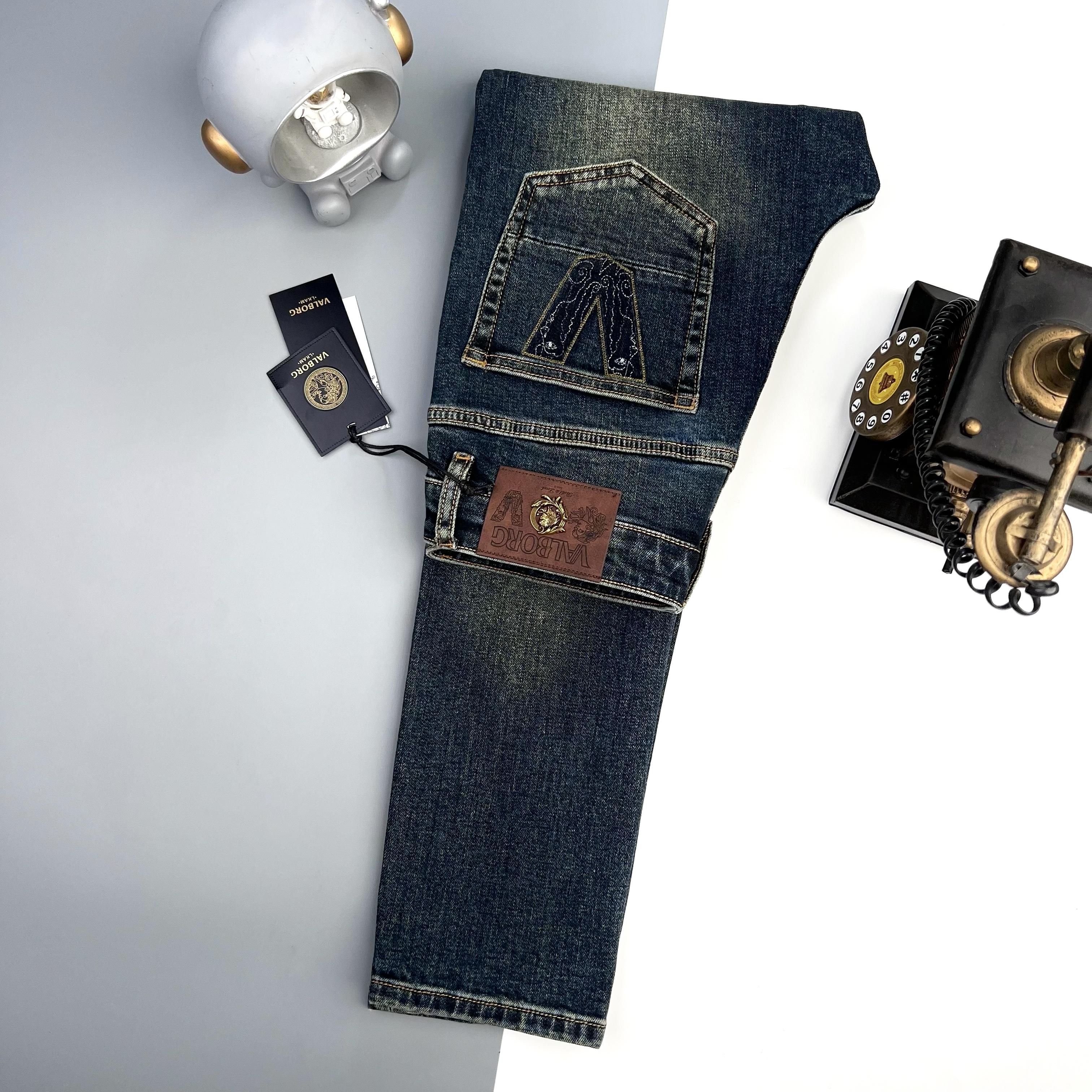 【8062】冬季新品男士轻奢弹力休闲水洗牛仔百搭修身小直筒长裤