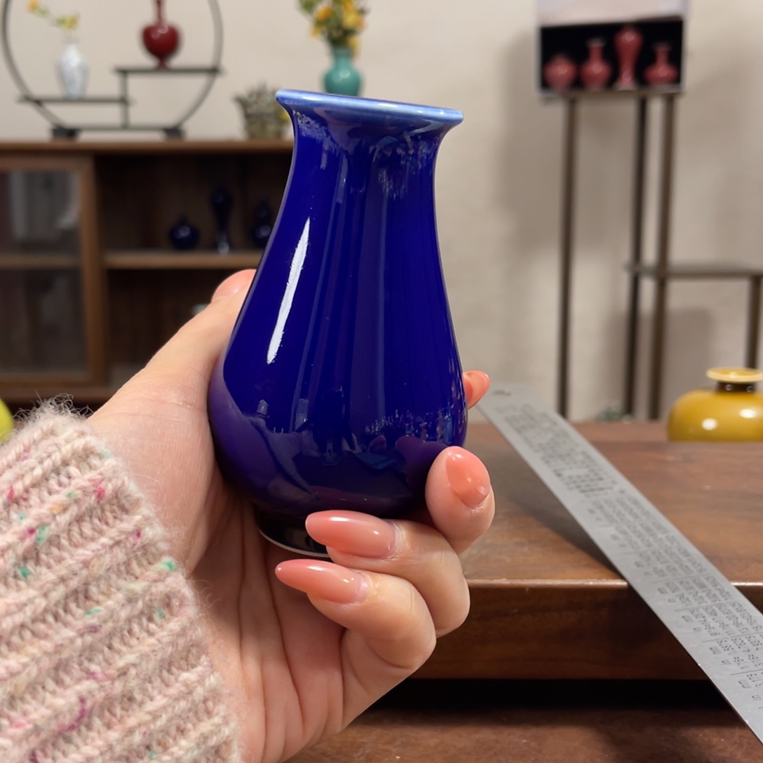 陶瓷小花瓶景德镇