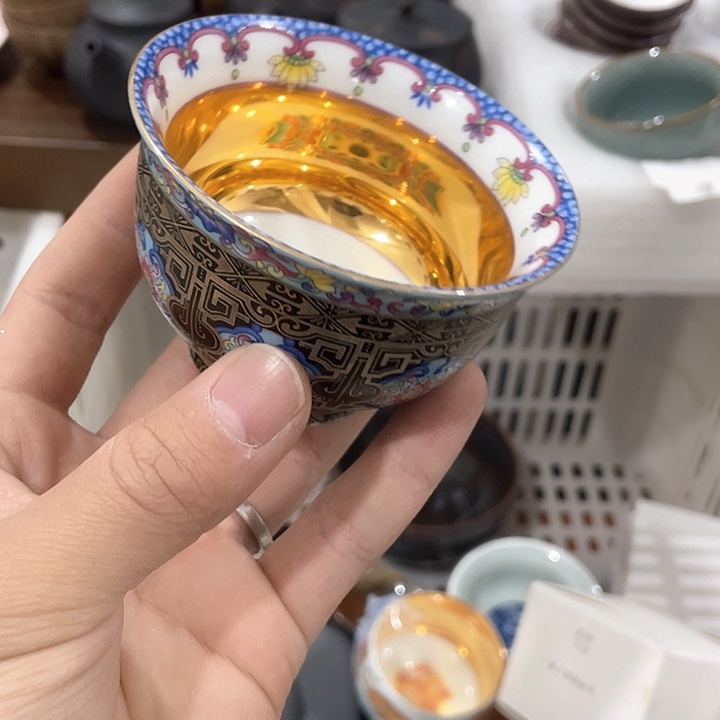 陶瓷茶具全部清清完回家过年