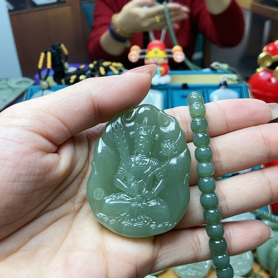 和田玉颈饰未镶嵌伴***涯