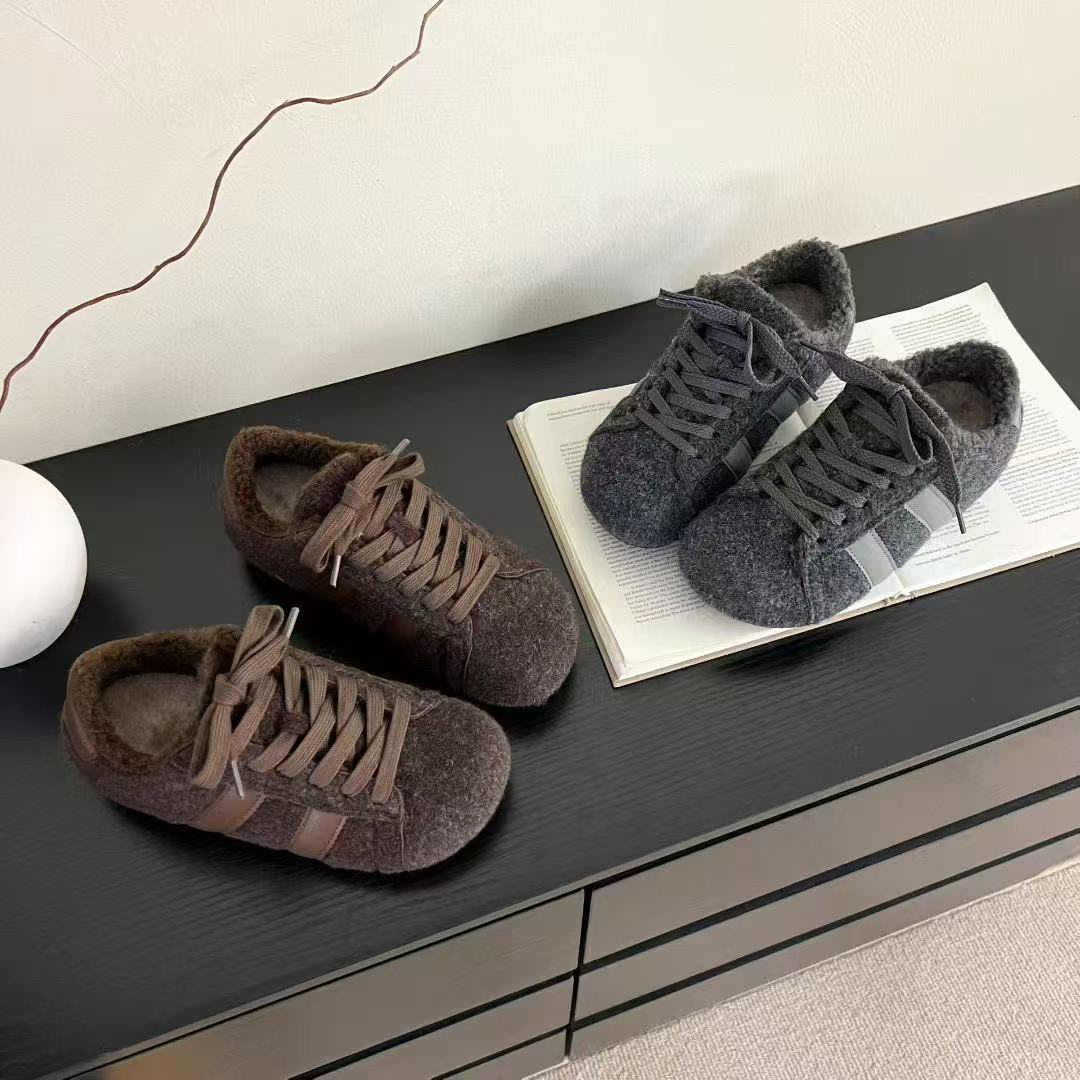 板鞋毛呢冬款加绒休闲鞋百搭女士