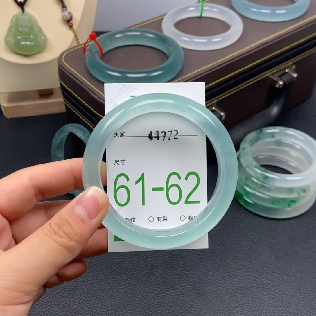 未镶嵌手镯石英质玉纤**缘