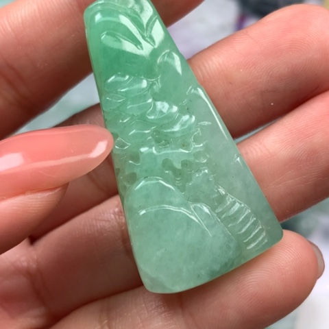 翡翠颈饰未镶嵌翡翠