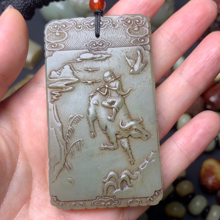 和田玉颈饰未镶嵌