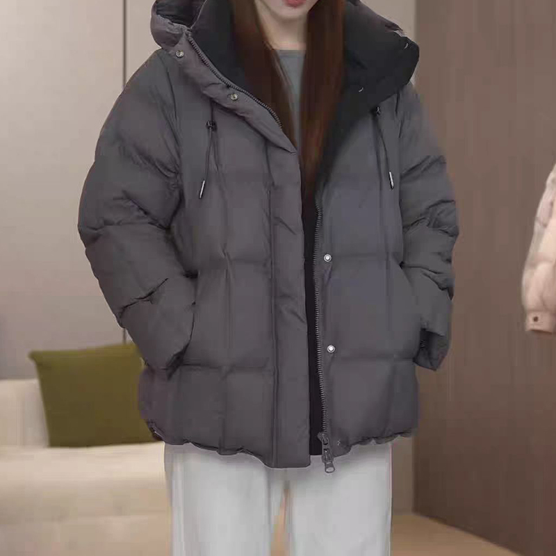 简约时尚纯色连帽羽绒服2025冬季新款气质百搭保暖外套