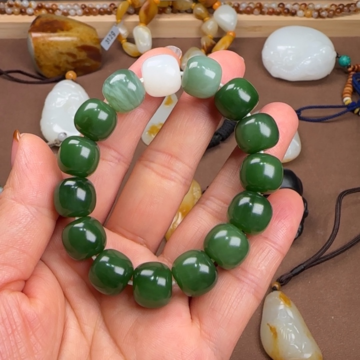 和田玉（碧玉）手链未镶嵌