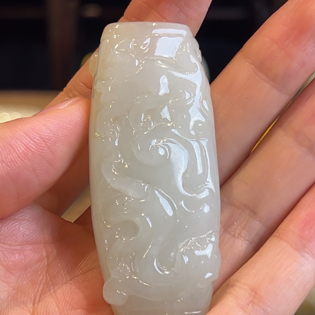 能***亮和田玉未镶嵌挂件