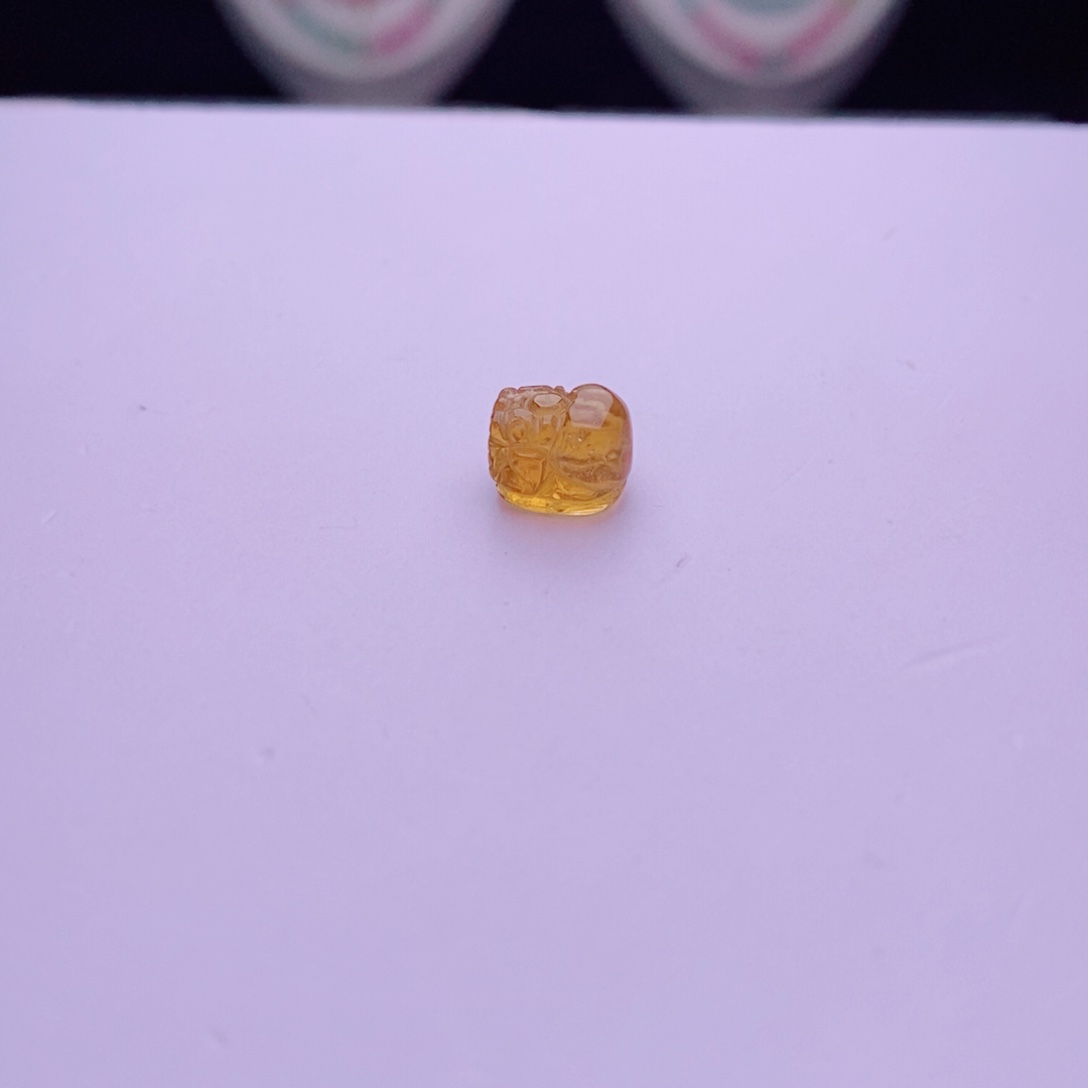 未镶嵌单颗貔貅m碧玺