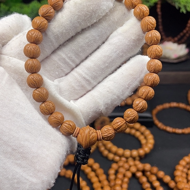 记****桃核吊坠秦岭龙纹桃核