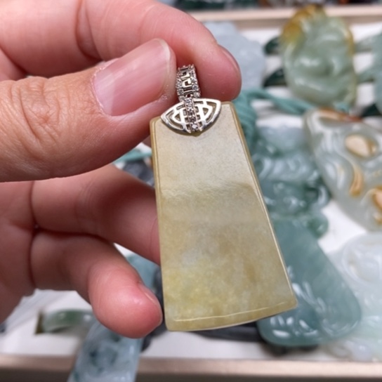 翡翠吊坠(不含链)未镶嵌