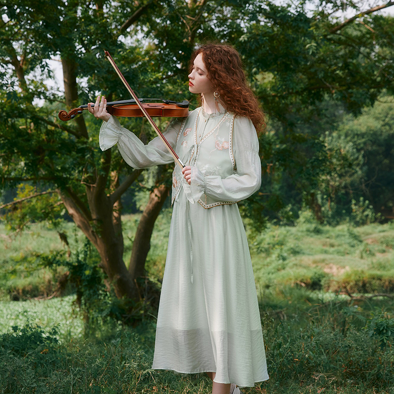 【毛毛专属】菀草壹2025春季新款薄荷曼波连衣裙Q03211519