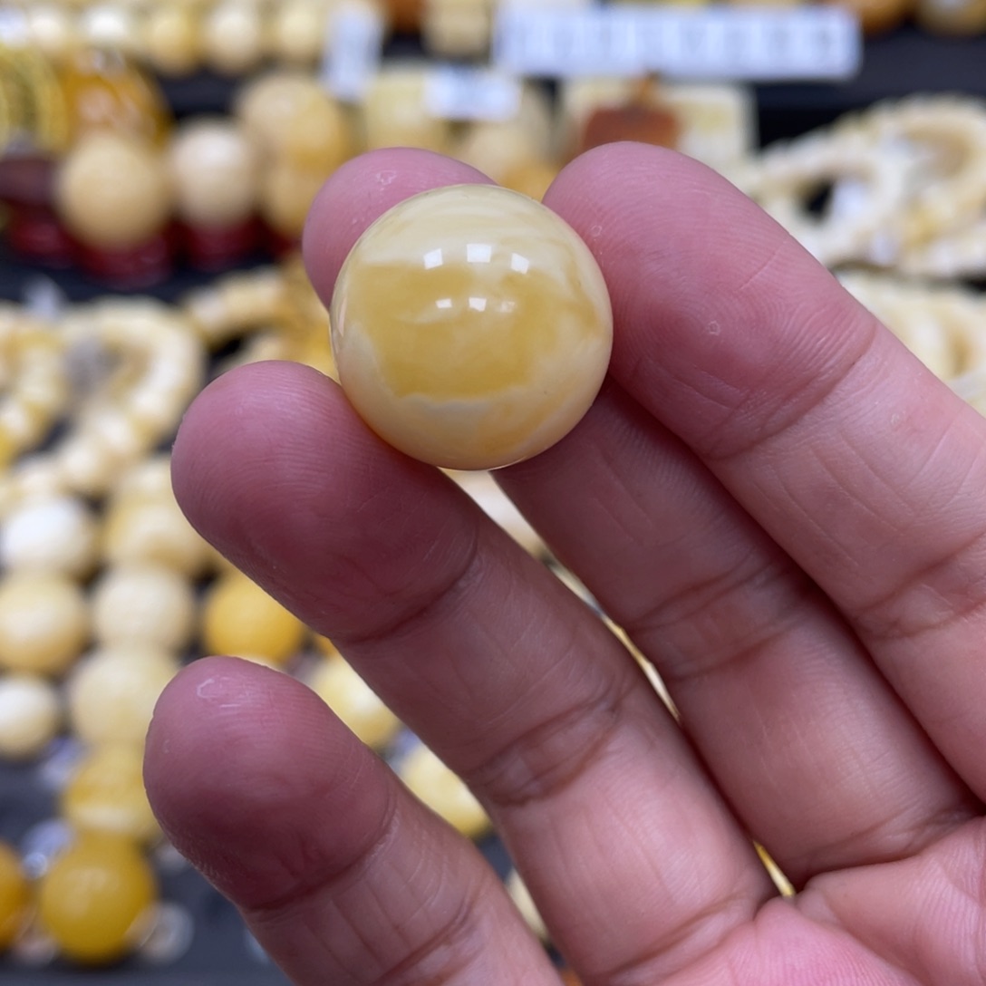 琥珀珠宝奇石未镶嵌18.4mm浓蜡