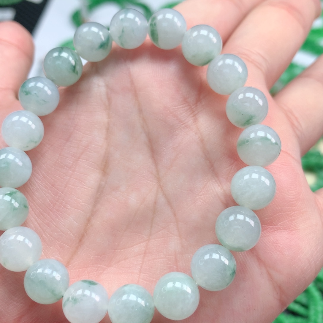 翡翠手链未镶嵌翡翠