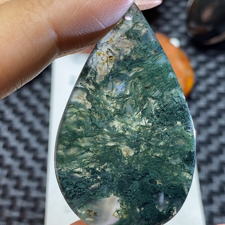 玛瑙/玉髓颈饰未镶嵌猫**鱼