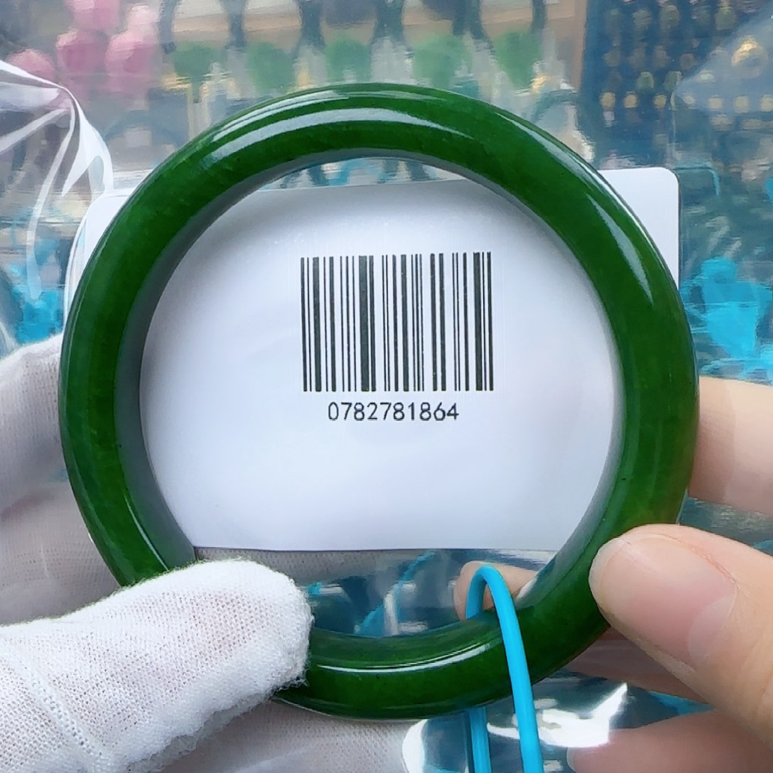 和田玉（碧玉）手镯未镶嵌63