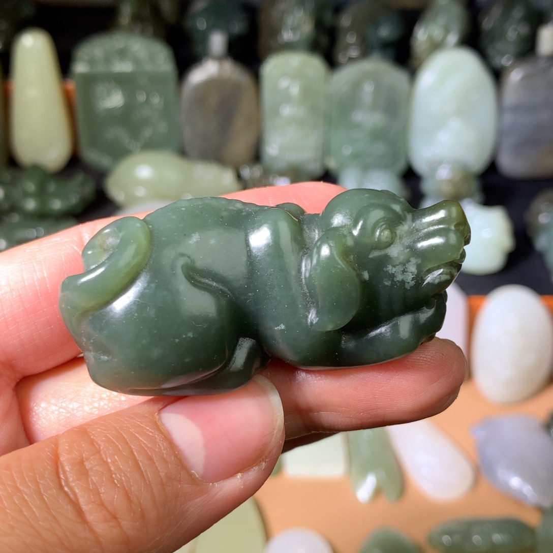 和田玉颈饰未镶嵌挂件39