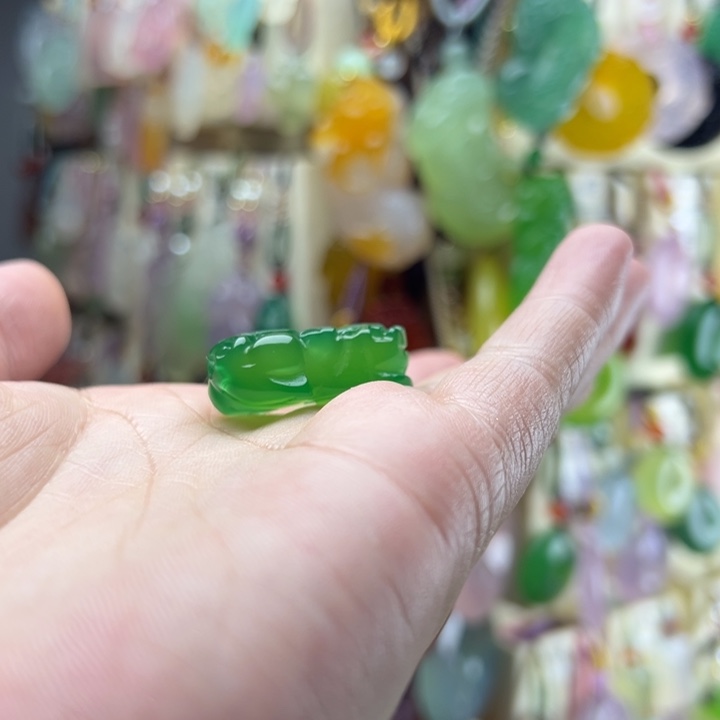 雨***滴玛瑙/玉髓未镶嵌颈饰