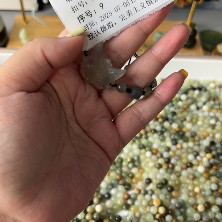 玖***酒蛇纹石玉未镶嵌颈饰8