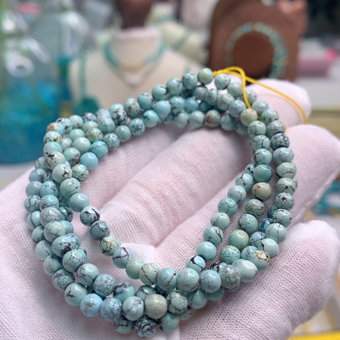 绿松石未镶嵌饰品