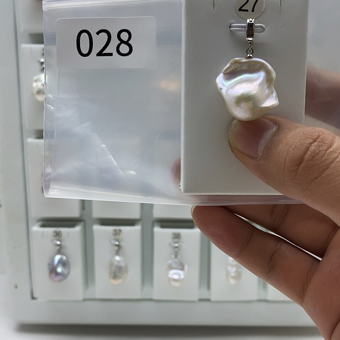 颈饰合金淡水珍珠