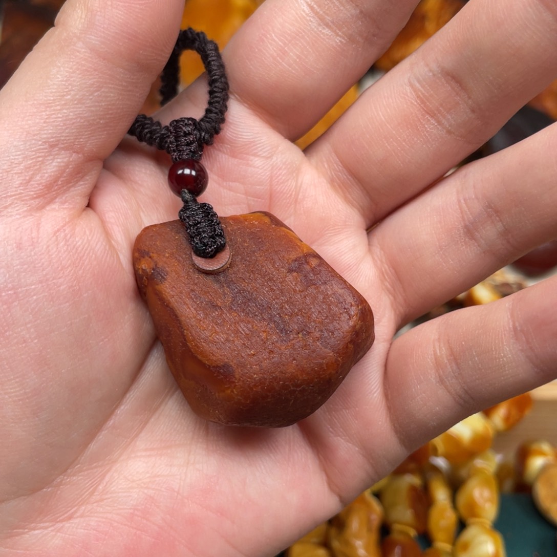 蜜蜡珠宝奇石未镶嵌