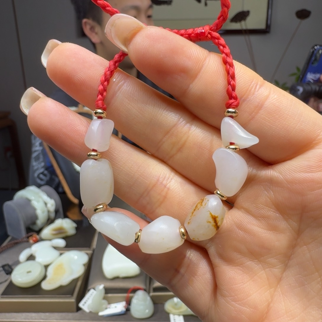 未镶嵌和田玉手链