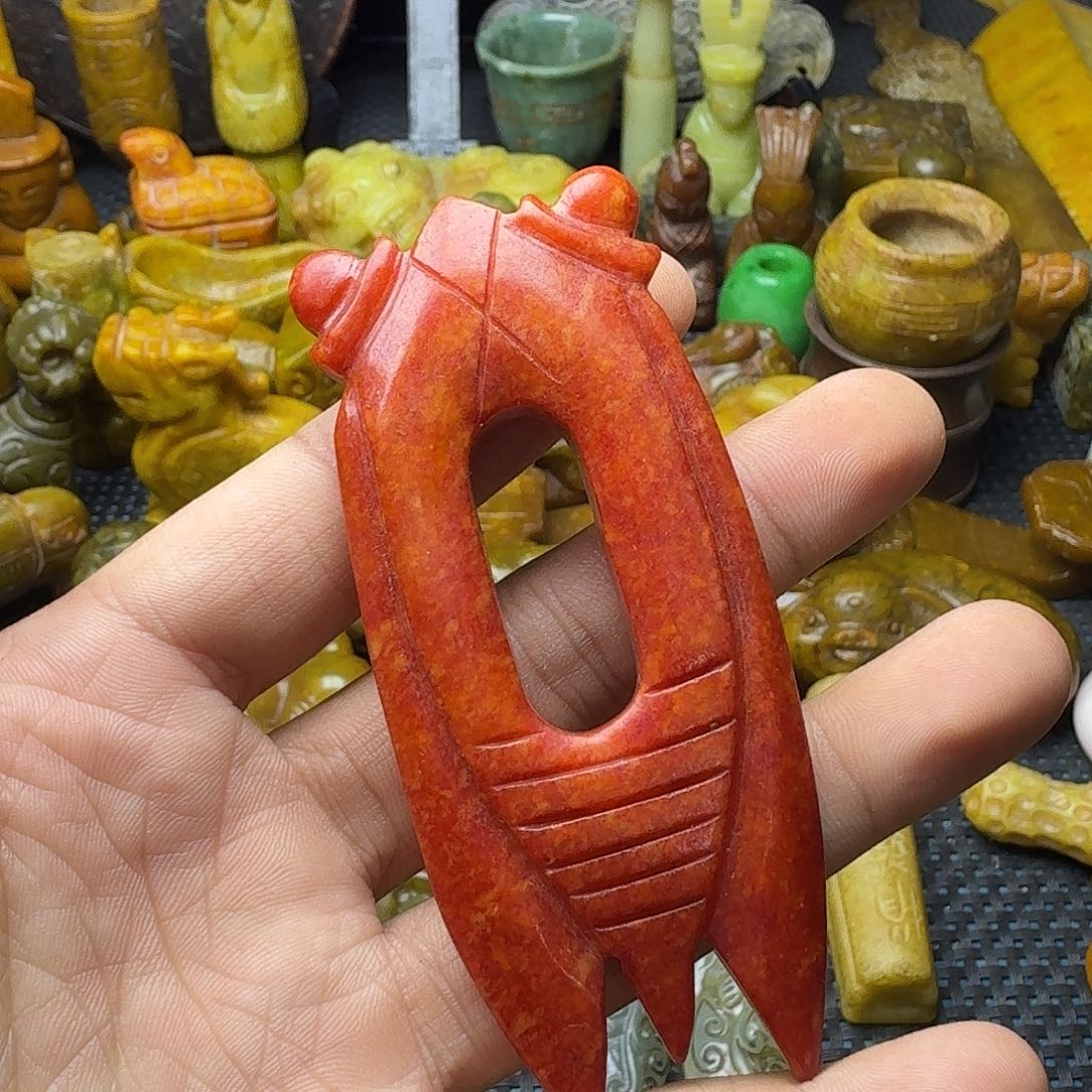 白玉菩提吊坠。。。