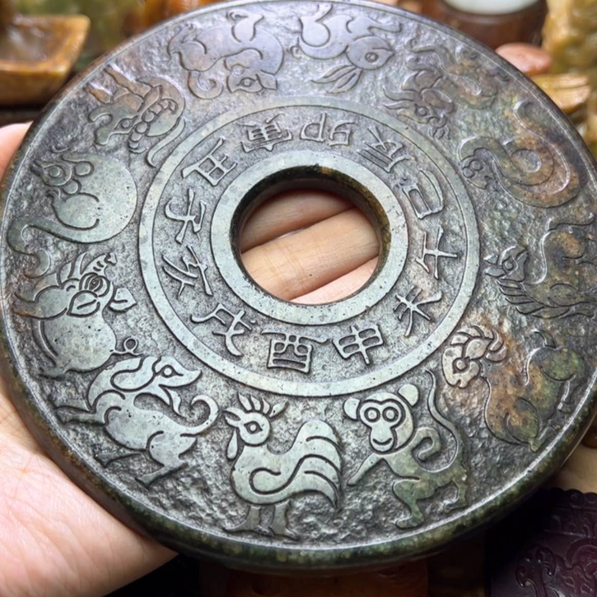 【闪购商品】蛇纹石玉颈饰未镶嵌