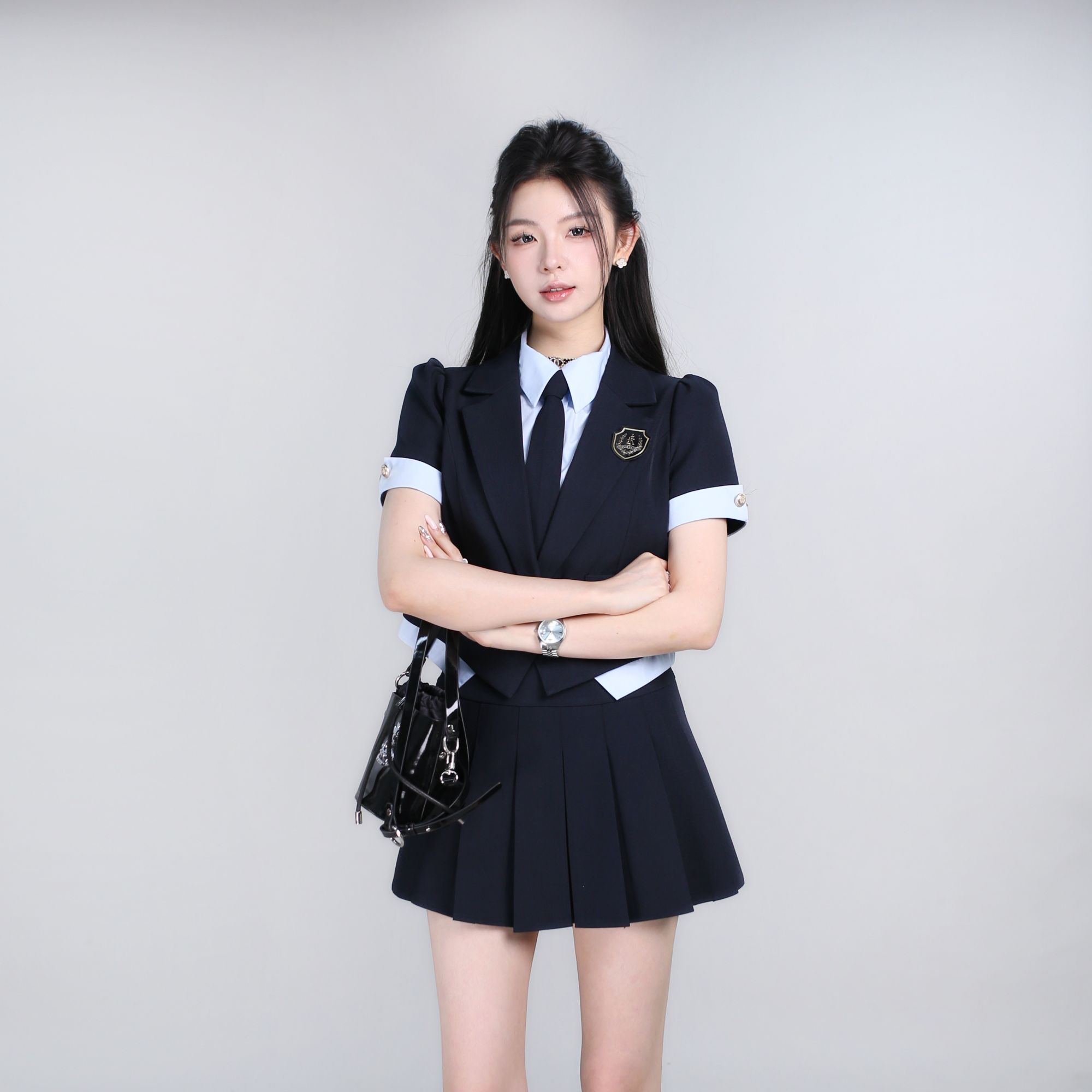 【英伦高阶】夏季假两件薄款西装料翻领单排扣气质时尚显瘦女套装