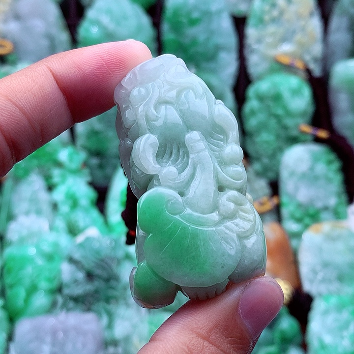 翡翠吊坠(不含链)未镶嵌