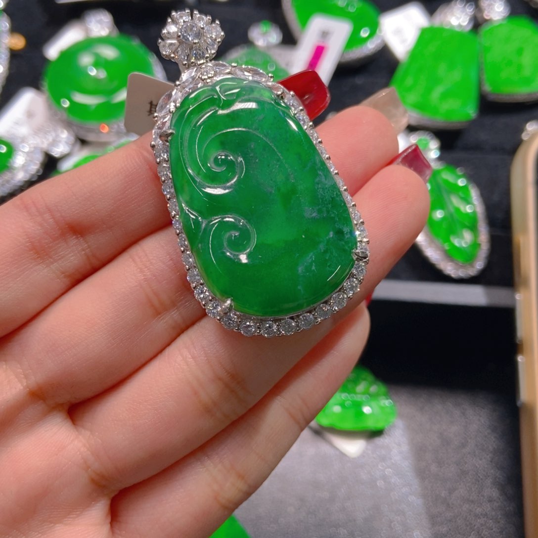 翡翠吊坠(不含链)未镶嵌