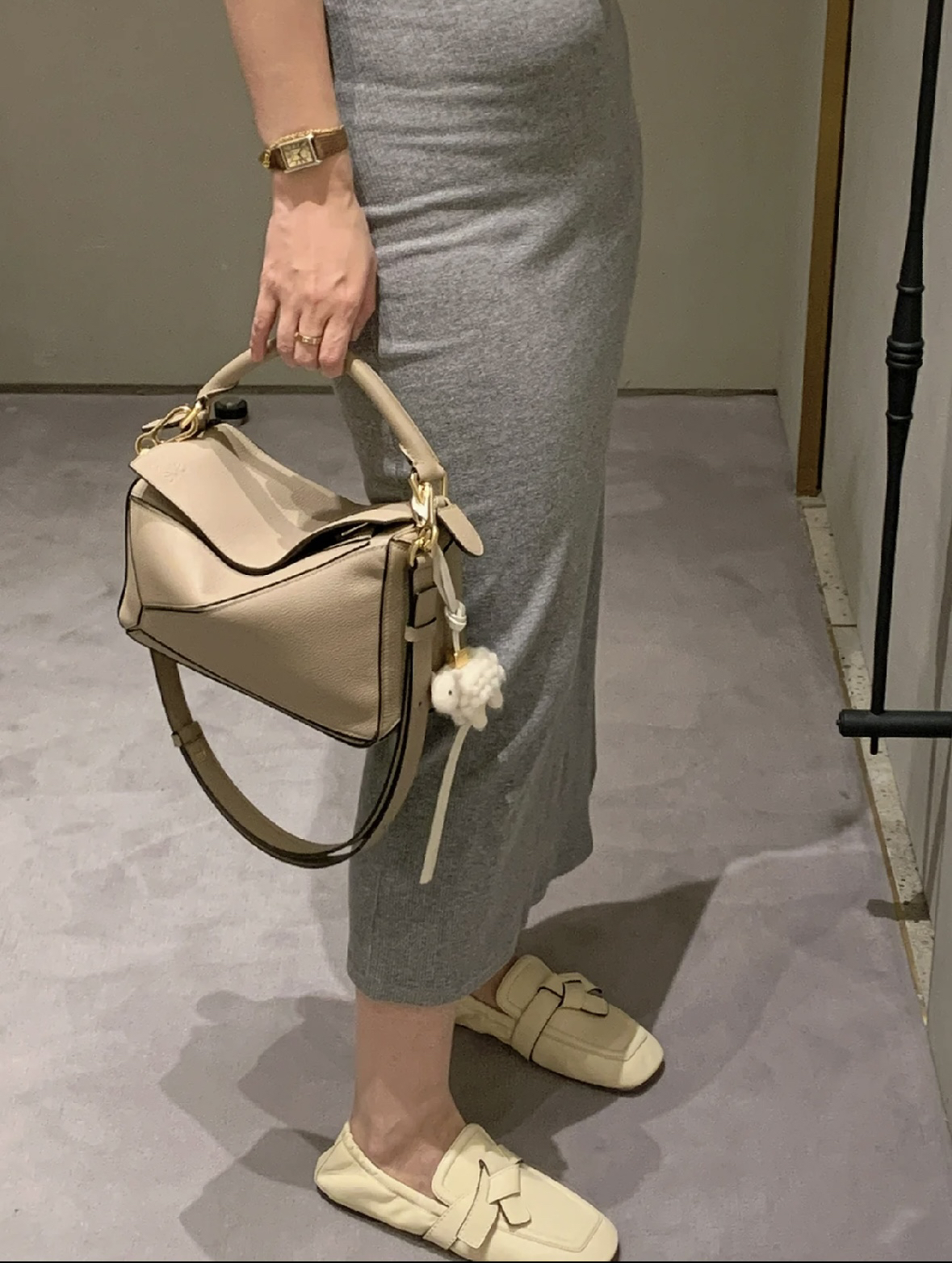 95新 LOEWE/罗意威 5682 沙色puzzle单肩包小号