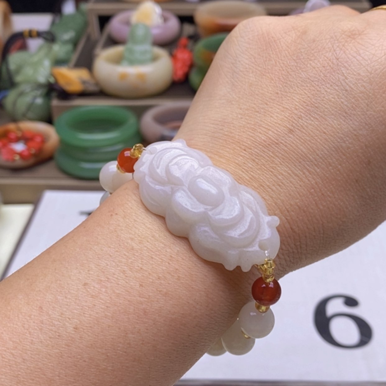 【闪购商品】石英质玉手镯未镶嵌